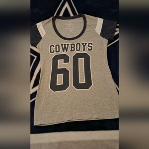 Woman Authentic  Dallas  Cowboys  Medium  Short Sleeve Shirt